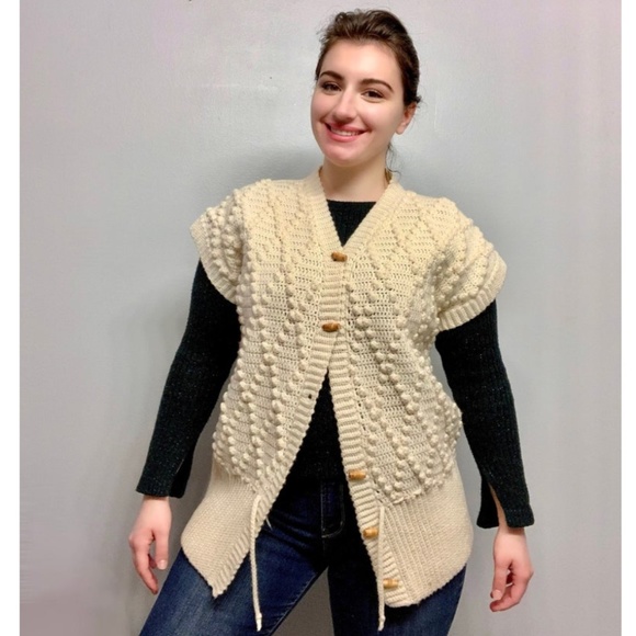 Beige Knit Vest - Picture 3 of 3